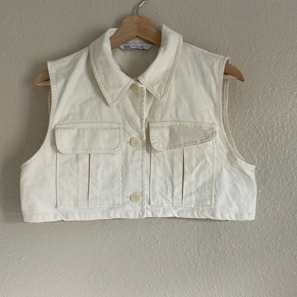 Two piece vest set